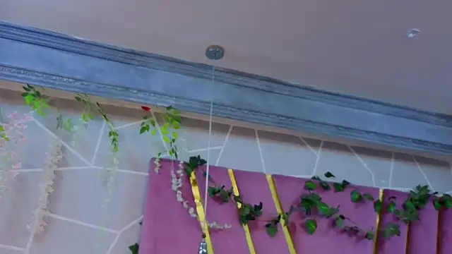 Snapshot of MilleyJones chatting on December 1, 2025, 7:41 pm MilleyJones online show from December 1, 2025, 7:41 pm