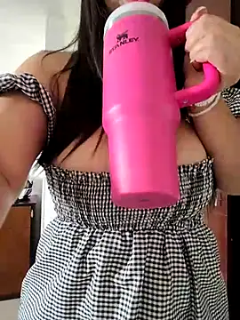 Yuli Mars online show from June 25, 2026, 3:49 pm