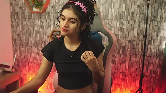 Snapshot of bonniie_98_ chatting on April 18, 2026, 5:06 pm bonniie 98 online show from April 18, 2026, 5:06 pm