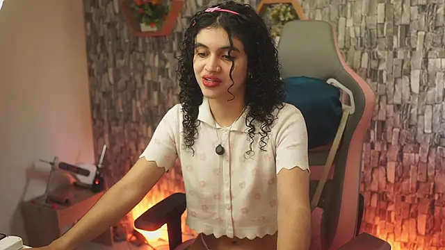 Snapshot of bonniie_98_ chatting on May 20, 2026, 7:31 pm bonniie 98 online show from May 20, 2026, 7:31 pm