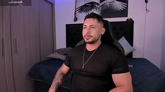 santi aesthetic online show from February 15, 2026, 12:07 am