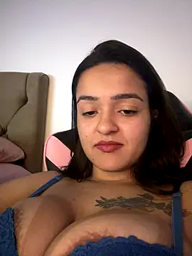 Snapshot of Manu_2002_ chatting on October 21, 2025, 1:17 am Manu 2002 online show from October 21, 2025, 1:17 am