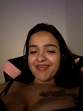 Snapshot of Manu_2002_ chatting on October 23, 2025, 2:00 am Manu 2002 online show from October 23, 2025, 2:00 am