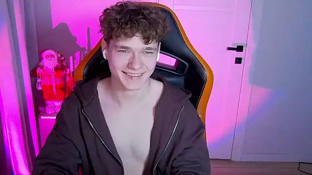 Snapshot of DanyDavis chatting on January 7, 2026, 2:41 pm DanyDavis online show from January 7, 2026, 2:41 pm