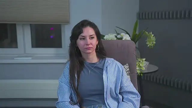 PortiaFlitton online show from March 22, 2025, 4:37 pm