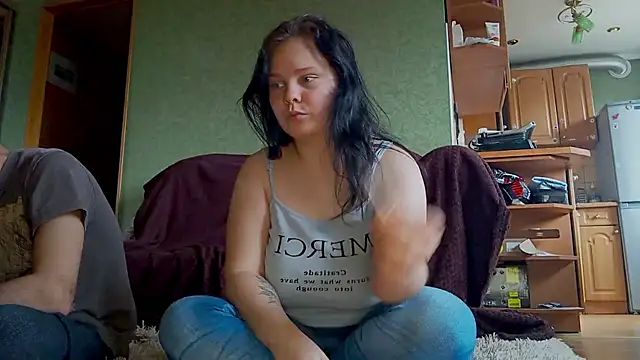 SweetPiggyx online show from April 14, 2026, 9:59 am