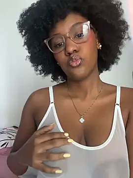 Snapshot of RachelStonne chatting on July 28, 2026, 3:21 pm RachelStonne online show from July 28, 2026, 3:21 pm