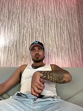 PapiStan online show from December 21, 2025, 1:18 pm