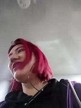 Cerecitaa02  online show from February 16, 2026, 11:01 pm