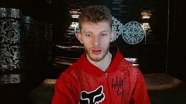 Snapshot of andrewxbi chatting on October 18, 2025, 11:33 am andrewxbi online show from October 18, 2025, 11:33 am