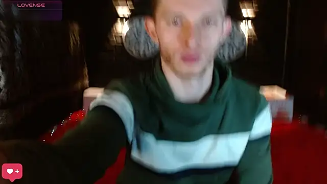 Snapshot of andrewxbi chatting on December 4, 2025, 11:08 am andrewxbi online show from December 4, 2025, 11:08 am