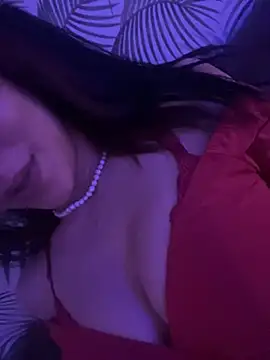 QueenLujaine online show from May 31, 2026, 5:59 am
