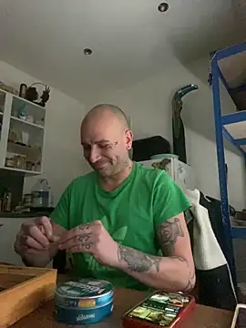 toyroma online show from November 25, 2025, 12:49 pm