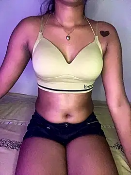 Snapshot of selena_mia chatting on January 12, 2026, 5:56 am selena mia online show from January 12, 2026, 5:56 am