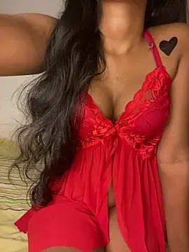 selena mia online show from April 10, 2026, 6:12 pm