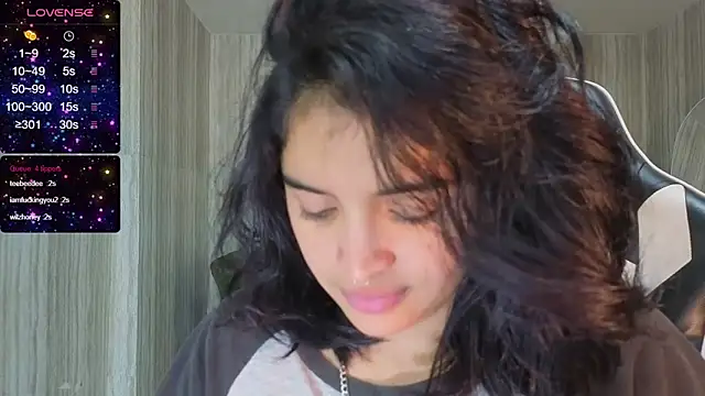 clementine t online show from November 15, 2025, 1:03 am