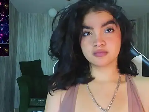 clementine t online show from November 15, 2025, 1:07 pm