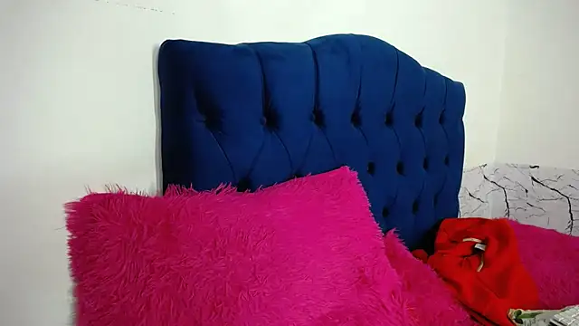 karolay su online show from November 17, 2025, 8:58 pm