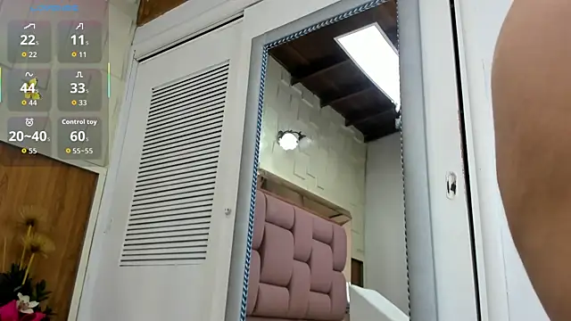 Snapshot of sophiaarenas chatting on November 16, 2025, 12:00 pm sophiaarenas online show from November 16, 2025, 12:00 pm