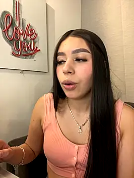 Cristina pinkk online show from November 11, 2025, 2:22 am