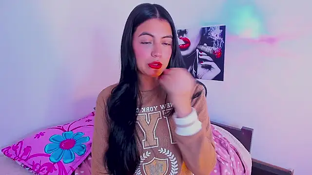 mialeia01 online show from September 10, 2025, 12:54 am