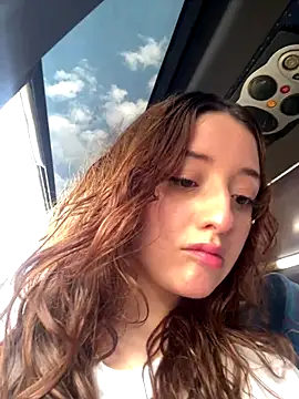 Baby  Otaku online show from November 22, 2025, 9:03 pm