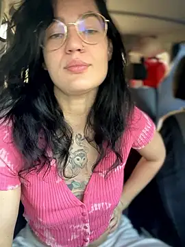 Snapshot of MeekyRich chatting on September 27, 2025, 1:43 am MeekyRich online show from September 27, 2025, 1:43 am