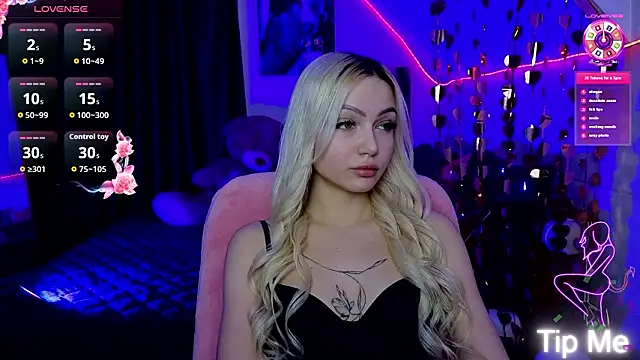 LinaLirian online show from March 10, 2026, 4:01 pm