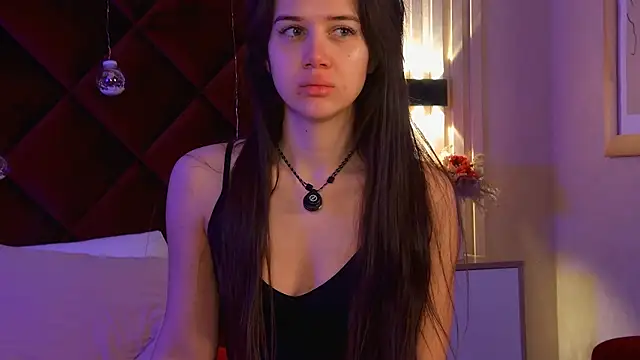 StacyHarland online show from December 23, 2025, 4:54 am