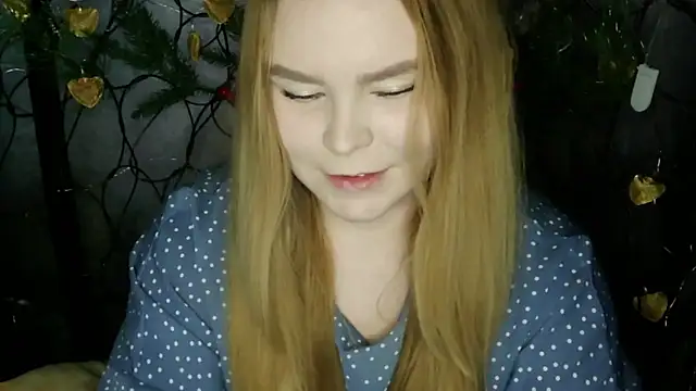 Snapshot of blushing_star chatting on February 14, 2026, 8:22 am blushing star online show from February 14, 2026, 8:22 am