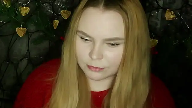 Snapshot of blushing_star chatting on February 17, 2026, 4:35 pm blushing star online show from February 17, 2026, 4:35 pm