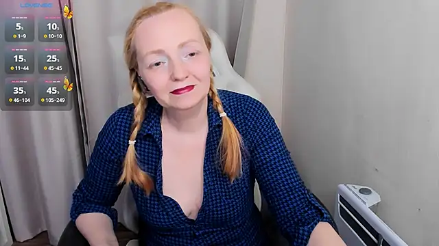 Snapshot of Karen_Villis chatting on November 28, 2025, 12:19 pm Karen Villis online show from November 28, 2025, 12:19 pm