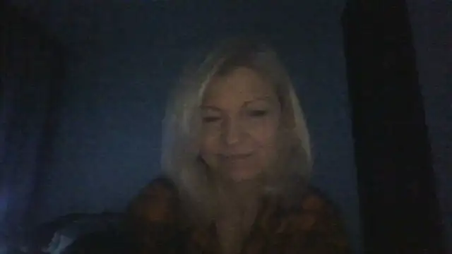 AidaRay online show from December 22, 2025, 8:39 pm