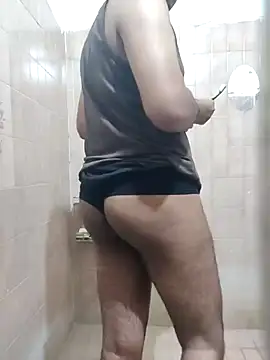 Snapshot of Brown69_guy chatting on April 26, 2026, 5:05 am Brown69 guy online show from April 26, 2026, 5:05 am