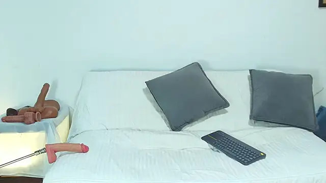 cinderella jackson online show from April 4, 2026, 11:40 am