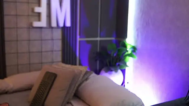 Susan wall online show from March 4, 2026, 12:55 pm