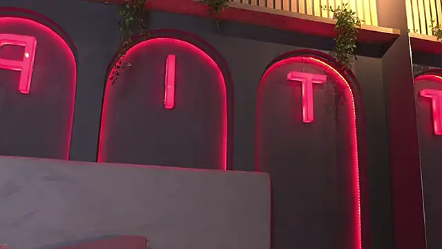 Susan wall online show from March 20, 2026, 1:16 pm