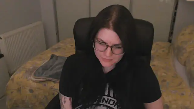 GothSuccubusBabe online show from April 17, 2026, 10:57 pm