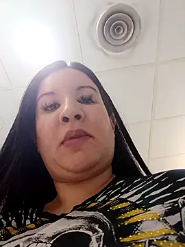 Snapshot of hotCOUPLEPETRA chatting on February 19, 2026, 11:06 am hotCOUPLEPETRA online show from February 19, 2026, 11:06 am