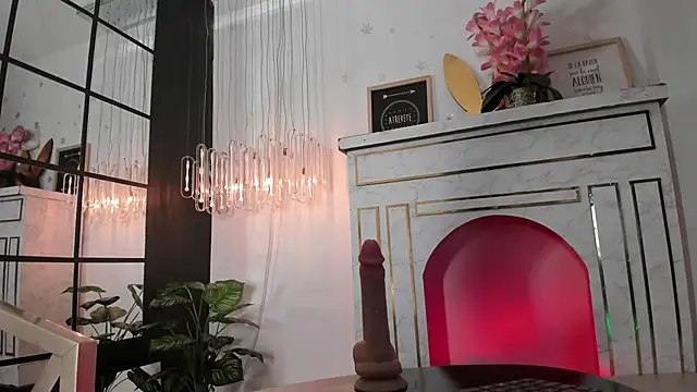 Snapshot of floraginette chatting on February 9, 2026, 6:01 pm floraginette online show from February 9, 2026, 6:01 pm