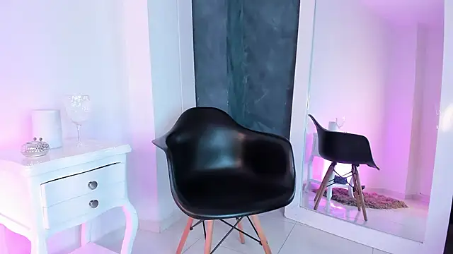 GingerMoon  online show from March 9, 2026, 7:18 pm