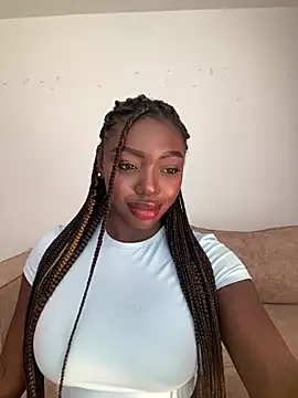 Snapshot of alissradiante1 chatting on February 28, 2026, 2:45 am alissradiante1 online show from February 28, 2026, 2:45 am