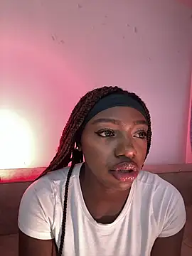 Snapshot of alissradiante1 chatting on March 4, 2026, 1:44 am alissradiante1 online show from March 4, 2026, 1:44 am