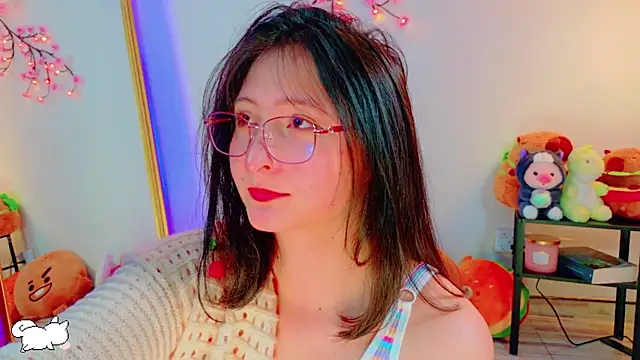geaoxo online show from September 24, 2025, 3:37 pm