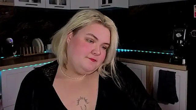 Snapshot of Ellabigbaby chatting on October 4, 2025, 1:53 pm Ellabigbaby online show from October 4, 2025, 1:53 pm
