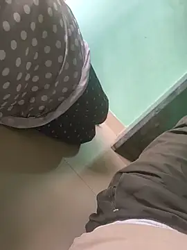 Snapshot of sex_yboy00 chatting on October 28, 2025, 10:30 am sex yboy00 online show from October 28, 2025, 10:30 am