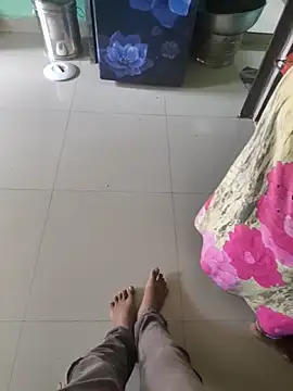 Snapshot of sex_yboy00 chatting on October 31, 2025, 2:01 am sex yboy00 online show from October 31, 2025, 2:01 am