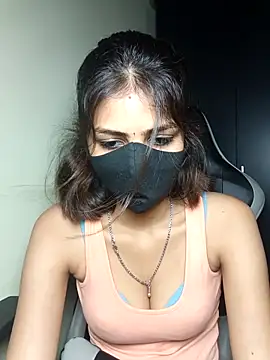 Isha Sax online show from September 25, 2025, 7:45 am