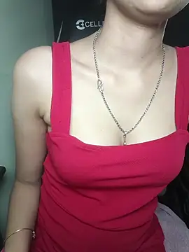 Isha Sax online show from November 10, 2025, 7:40 am