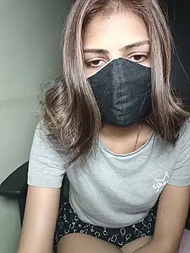 Isha Sax online show from November 15, 2025, 9:39 am